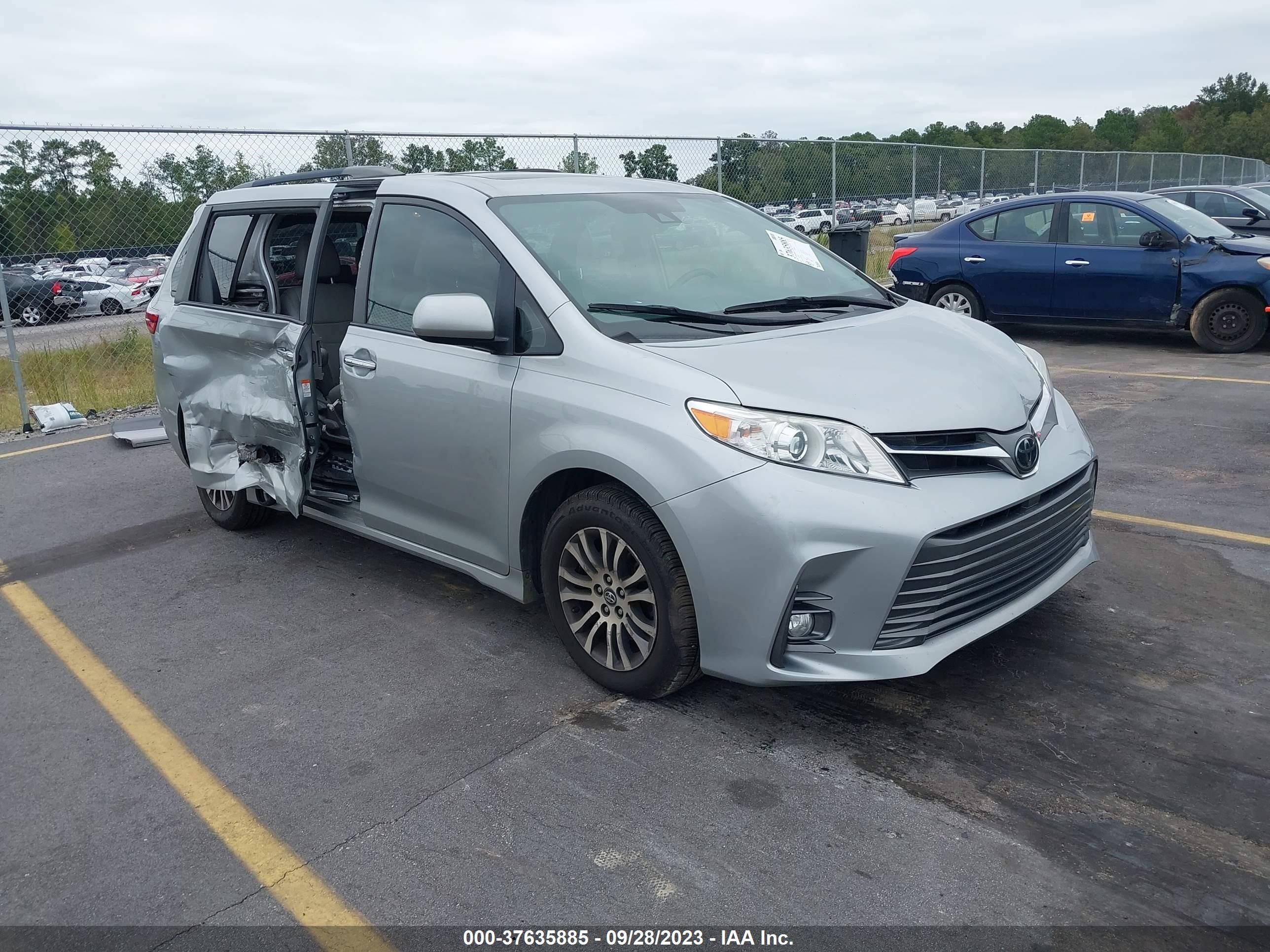 Photo 0 VIN: 5TDYZ3DC3KS018622 - TOYOTA SIENNA 