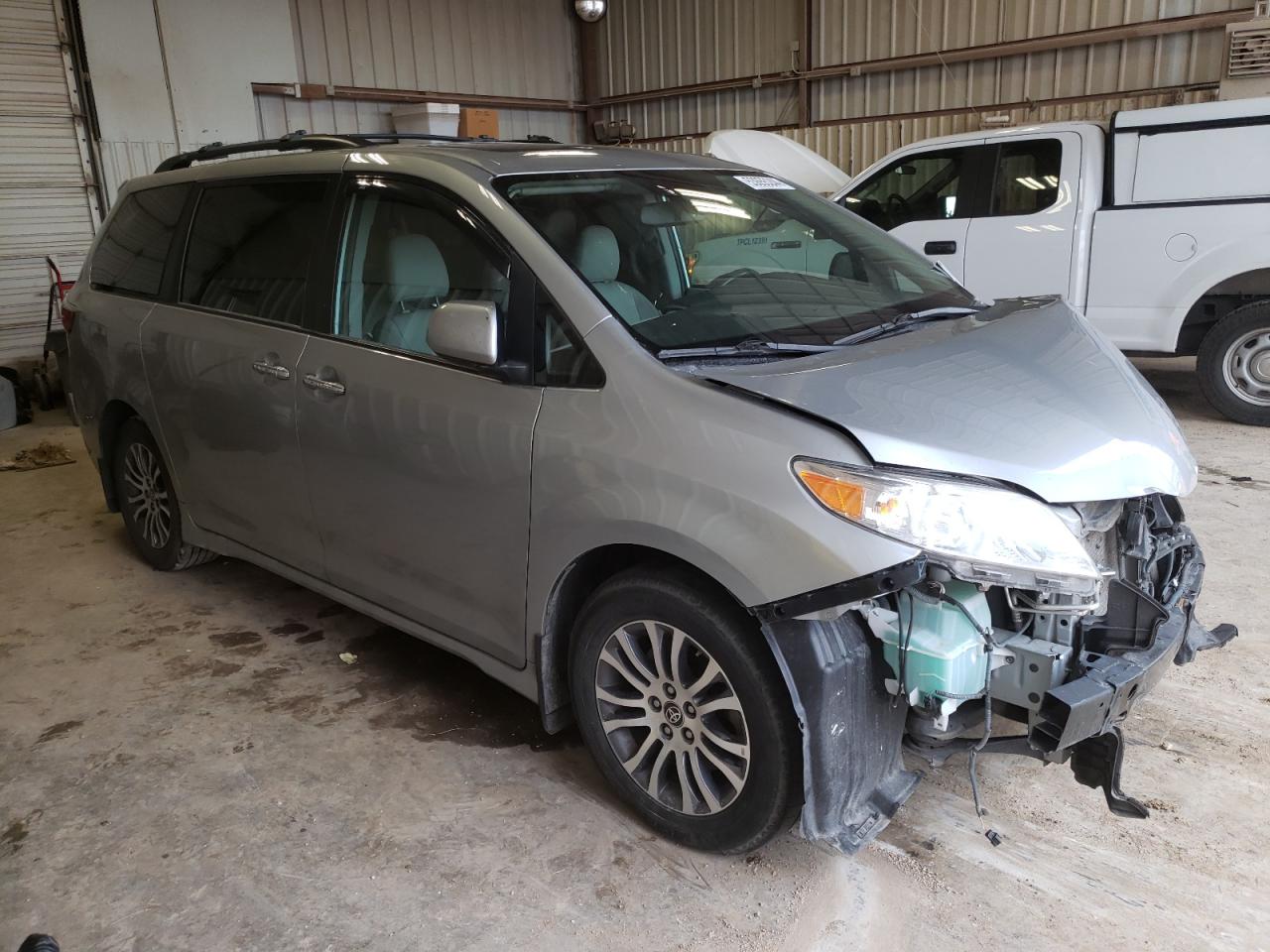 Photo 3 VIN: 5TDYZ3DC3LS057292 - TOYOTA SIENNA 