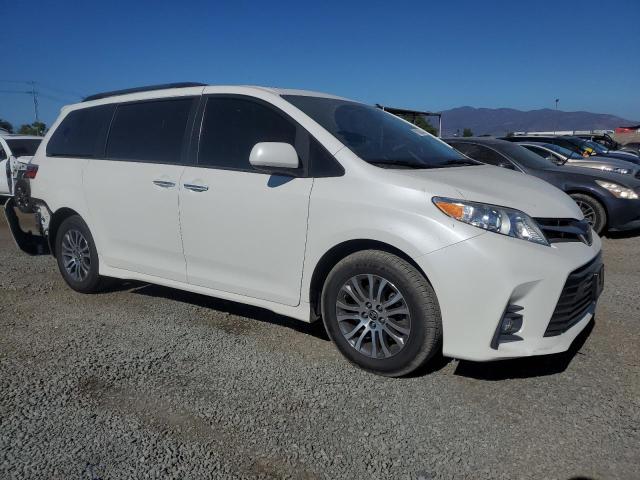 Photo 3 VIN: 5TDYZ3DC3LS087098 - TOYOTA SIENNA XLE 