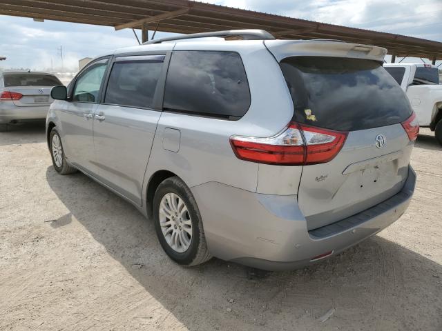 Photo 2 VIN: 5TDYZ3DC4HS766482 - TOYOTA SIENNA XLE 