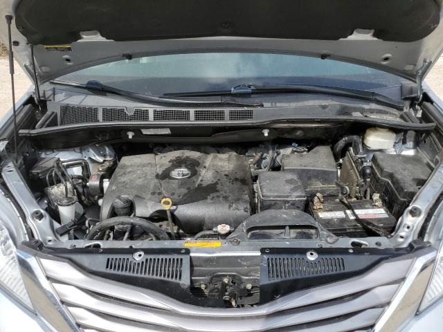 Photo 6 VIN: 5TDYZ3DC4HS766482 - TOYOTA SIENNA XLE 