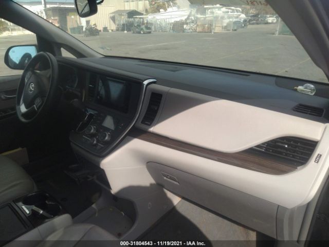 Photo 4 VIN: 5TDYZ3DC4HS766966 - TOYOTA SIENNA 