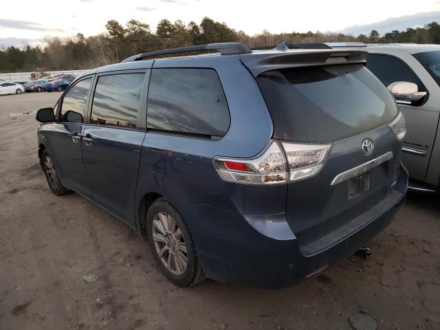 Photo 2 VIN: 5TDYZ3DC4HS785811 - TOYOTA SIENNA XLE 