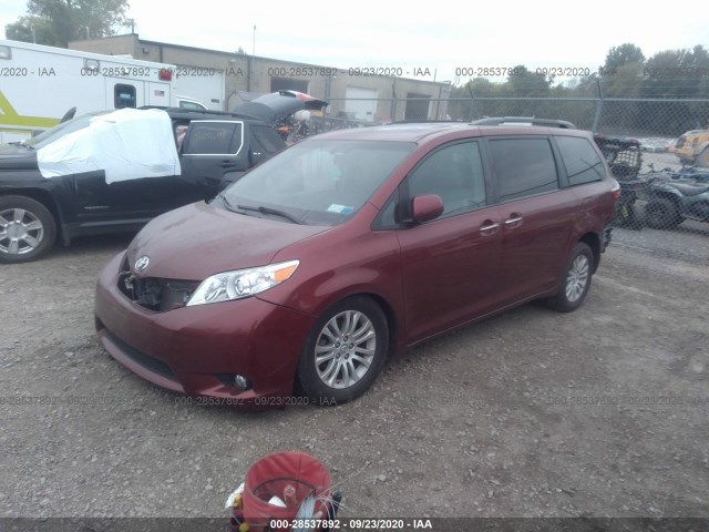 Photo 1 VIN: 5TDYZ3DC4HS792452 - TOYOTA SIENNA 