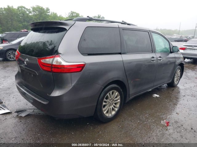 Photo 3 VIN: 5TDYZ3DC4HS800565 - TOYOTA SIENNA 