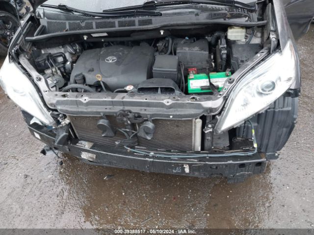 Photo 9 VIN: 5TDYZ3DC4HS800565 - TOYOTA SIENNA 