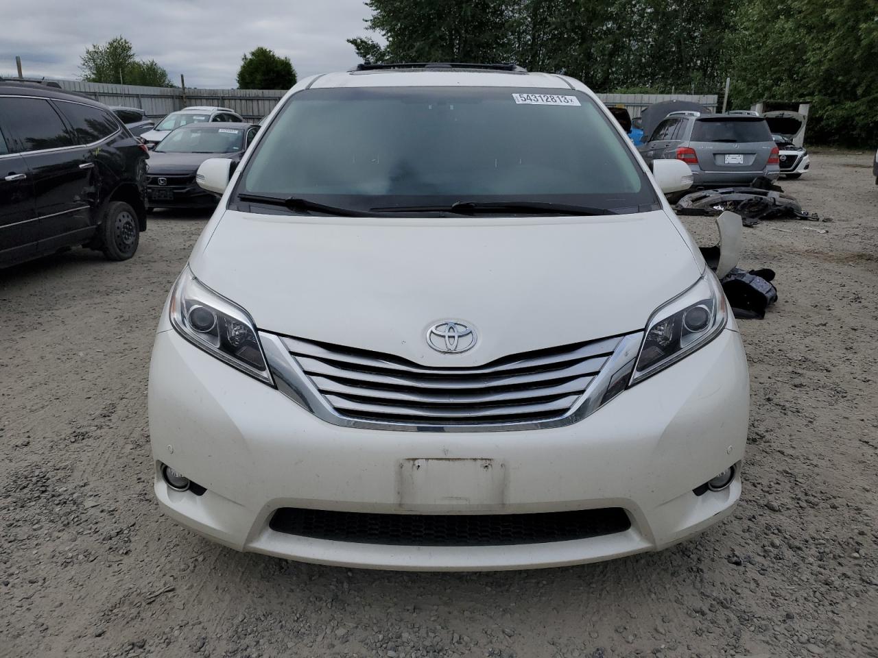 Photo 4 VIN: 5TDYZ3DC4HS847031 - TOYOTA SIENNA 