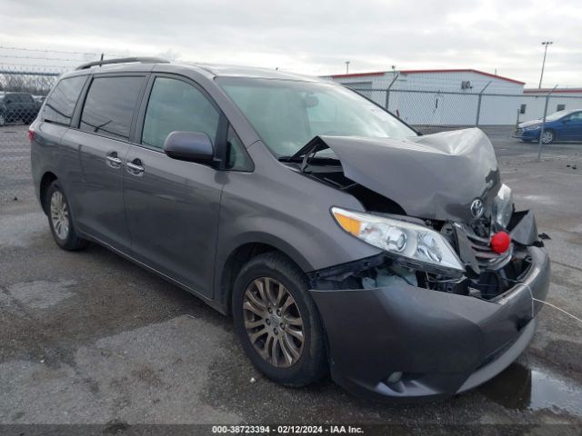 Photo 0 VIN: 5TDYZ3DC4HS864881 - TOYOTA SIENNA 