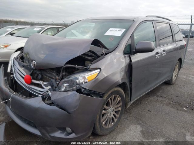 Photo 1 VIN: 5TDYZ3DC4HS864881 - TOYOTA SIENNA 