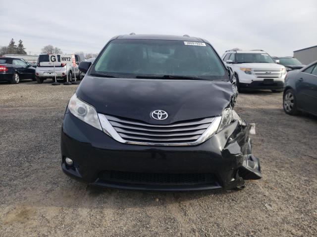 Photo 4 VIN: 5TDYZ3DC4HS891868 - TOYOTA SIENNA XLE 