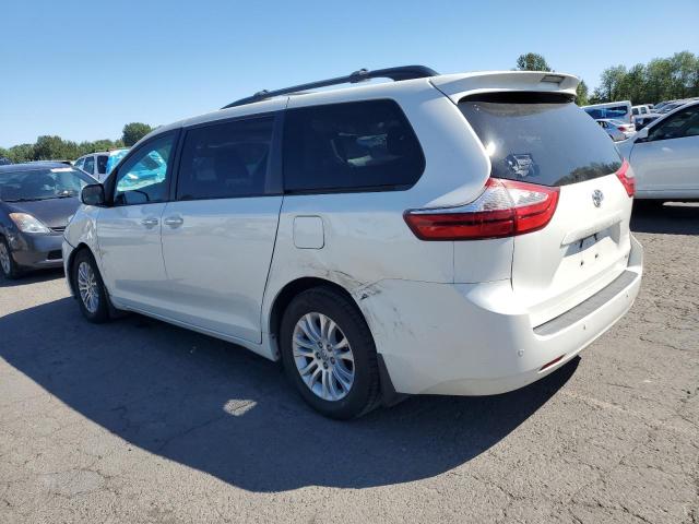 Photo 1 VIN: 5TDYZ3DC4HS894530 - TOYOTA SIENNA XLE 