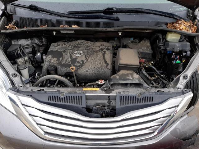 Photo 11 VIN: 5TDYZ3DC4HS898030 - TOYOTA SIENNA XLE 