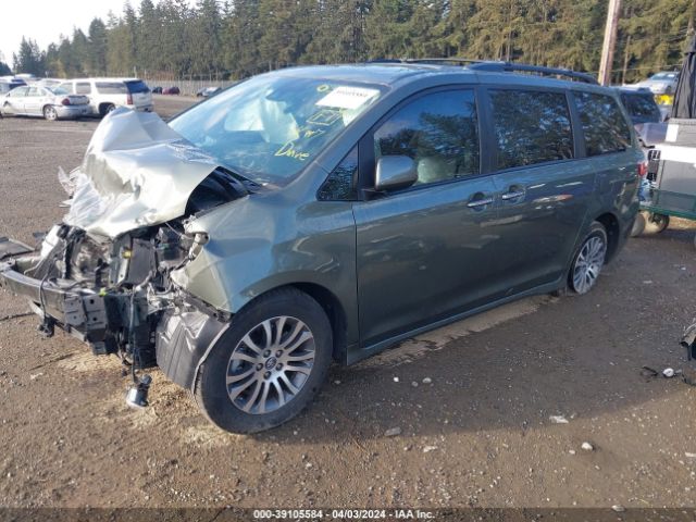 Photo 1 VIN: 5TDYZ3DC4JS907735 - TOYOTA SIENNA 