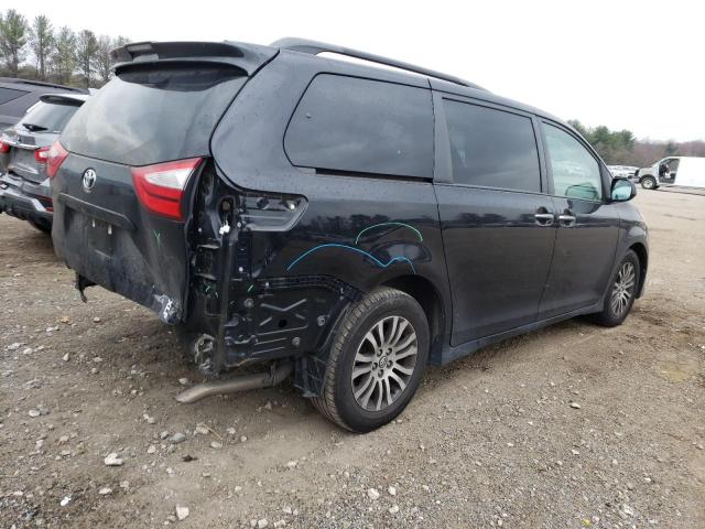 Photo 2 VIN: 5TDYZ3DC4JS931632 - TOYOTA SIENNA XLE 