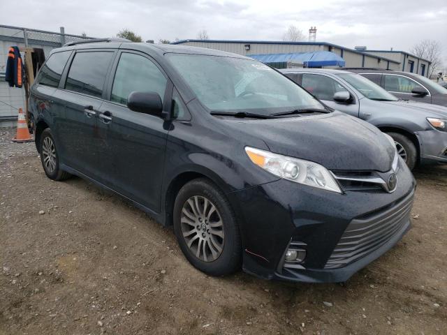 Photo 3 VIN: 5TDYZ3DC4JS931632 - TOYOTA SIENNA XLE 