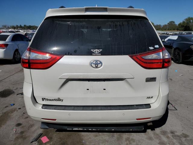 Photo 5 VIN: 5TDYZ3DC4JS933784 - TOYOTA SIENNA XLE 