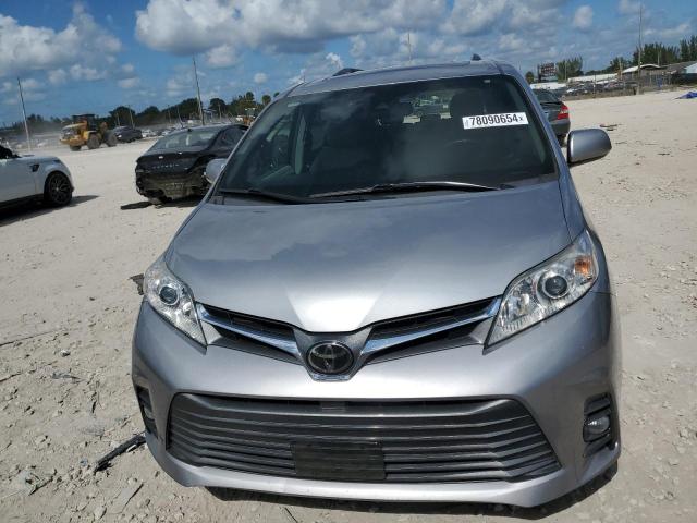 Photo 4 VIN: 5TDYZ3DC4JS942775 - TOYOTA SIENNA XLE 