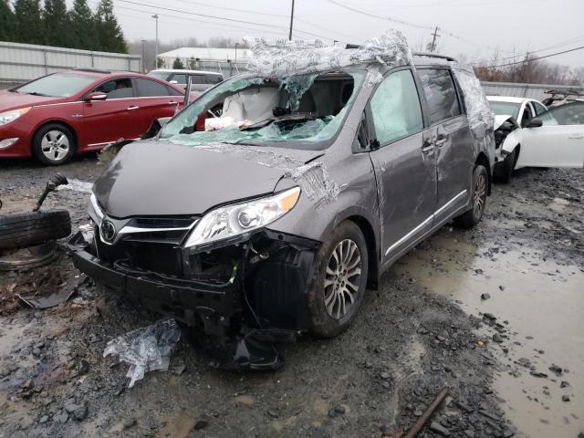 Photo 1 VIN: 5TDYZ3DC4JS960824 - TOYOTA SIENNA XLE 