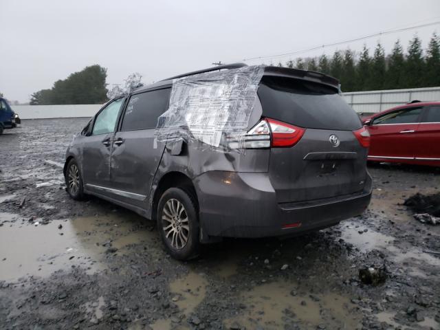 Photo 2 VIN: 5TDYZ3DC4JS960824 - TOYOTA SIENNA XLE 