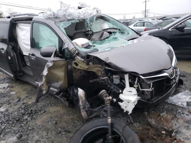 Photo 8 VIN: 5TDYZ3DC4JS960824 - TOYOTA SIENNA XLE 