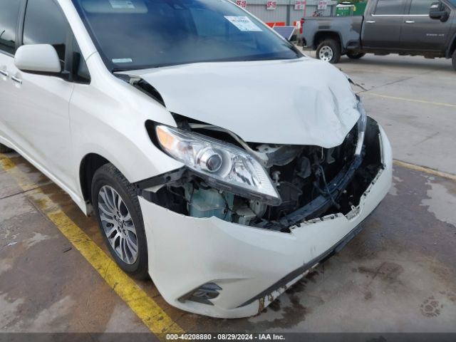 Photo 5 VIN: 5TDYZ3DC4JS962721 - TOYOTA SIENNA 