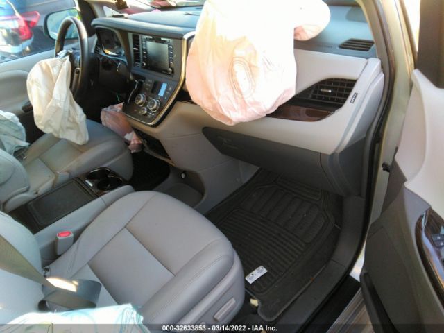 Photo 4 VIN: 5TDYZ3DC4KS002994 - TOYOTA SIENNA 