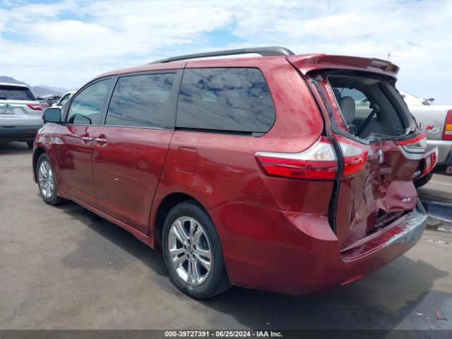 Photo 2 VIN: 5TDYZ3DC4KS010691 - TOYOTA SIENNA 