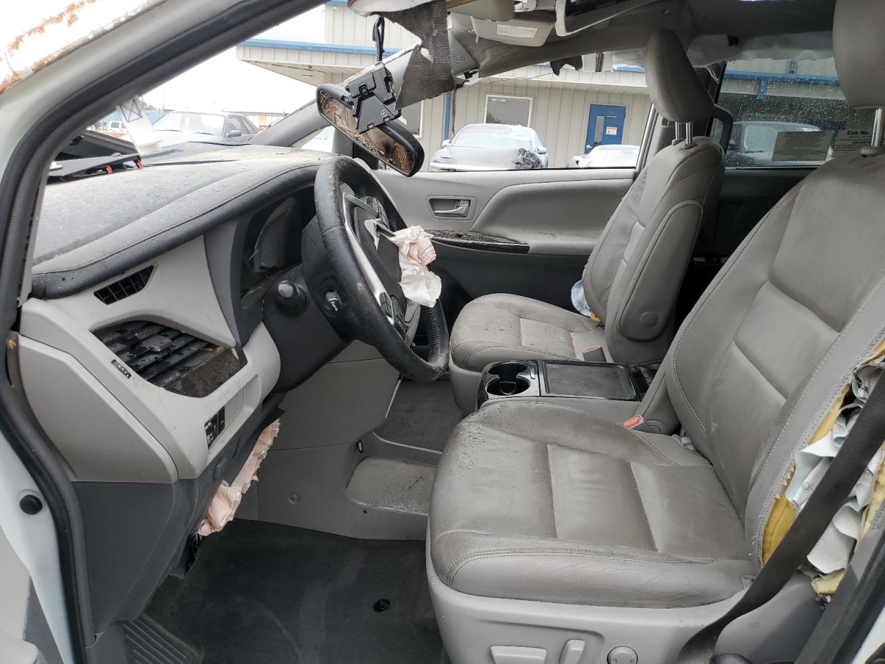 Photo 6 VIN: 5TDYZ3DC4KS971808 - TOYOTA SIENNA 