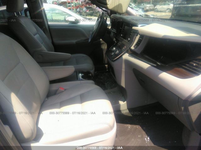 Photo 4 VIN: 5TDYZ3DC4KS973414 - TOYOTA SIENNA 