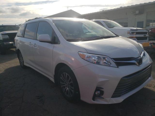 Photo 3 VIN: 5TDYZ3DC4KS998118 - TOYOTA SIENNA XLE 