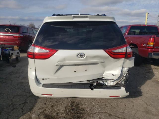 Photo 5 VIN: 5TDYZ3DC4KS998118 - TOYOTA SIENNA XLE 