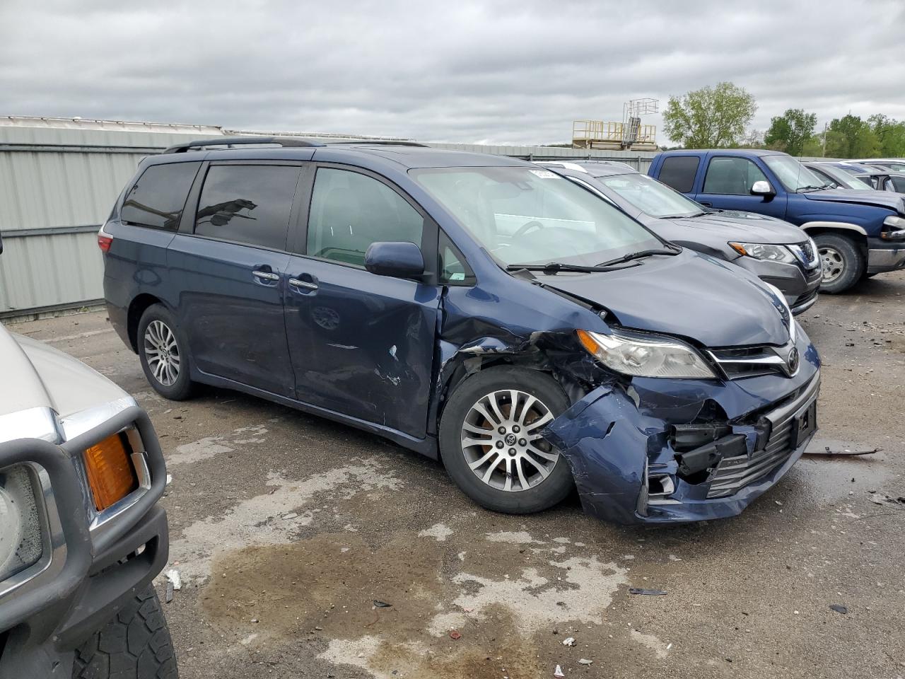 Photo 3 VIN: 5TDYZ3DC4LS026455 - TOYOTA SIENNA 