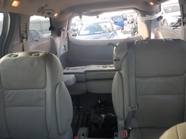 Photo 9 VIN: 5TDYZ3DC5HS767639 - TOYOTA SIENNA XLE 