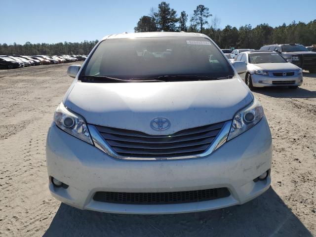 Photo 4 VIN: 5TDYZ3DC5HS786272 - TOYOTA SIENNA XLE 