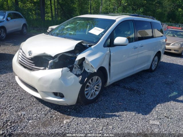 Photo 1 VIN: 5TDYZ3DC5HS798146 - TOYOTA SIENNA 