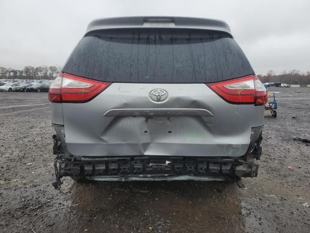 Photo 5 VIN: 5TDYZ3DC5HS825278 - TOYOTA SIENNA XLE 