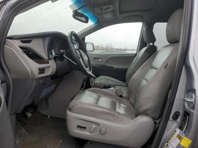 Photo 6 VIN: 5TDYZ3DC5HS825278 - TOYOTA SIENNA XLE 