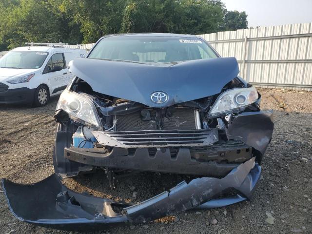 Photo 4 VIN: 5TDYZ3DC5HS831694 - TOYOTA SIENNA XLE 