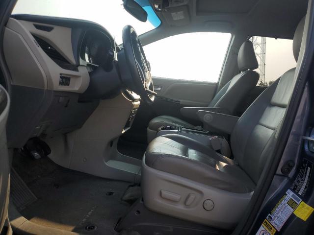 Photo 6 VIN: 5TDYZ3DC5HS831694 - TOYOTA SIENNA XLE 