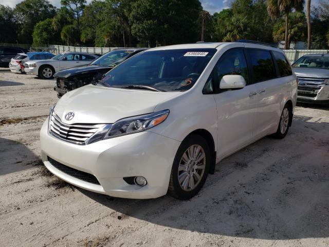 Photo 1 VIN: 5TDYZ3DC5HS834465 - TOYOTA SIENNA XLE 