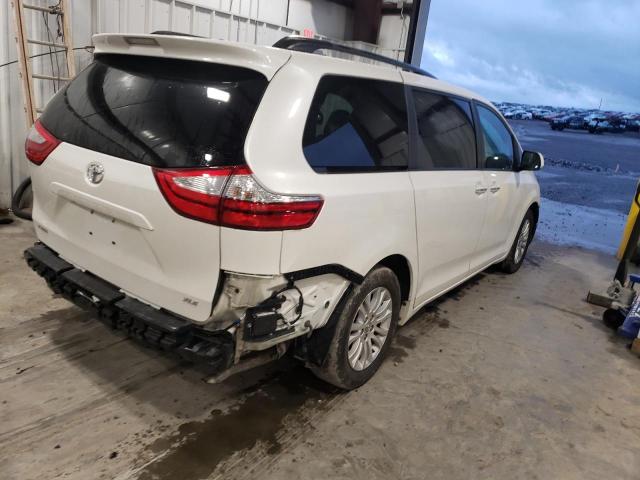 Photo 2 VIN: 5TDYZ3DC5HS835373 - TOYOTA SIENNA XLE 