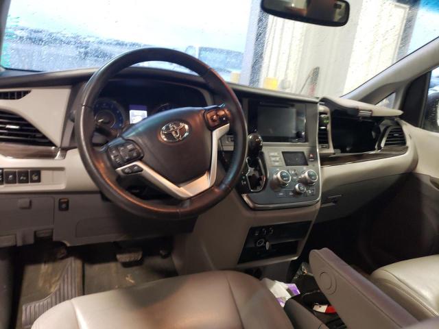 Photo 7 VIN: 5TDYZ3DC5HS835373 - TOYOTA SIENNA XLE 