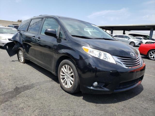 Photo 3 VIN: 5TDYZ3DC5HS845885 - TOYOTA SIENNA XLE 