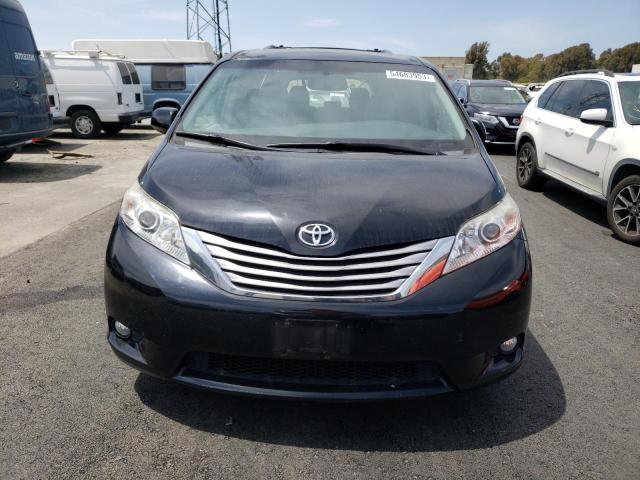 Photo 4 VIN: 5TDYZ3DC5HS845885 - TOYOTA SIENNA XLE 