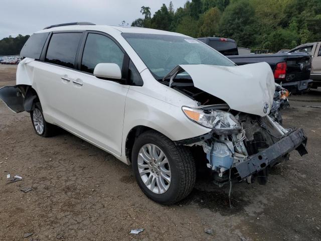 Photo 3 VIN: 5TDYZ3DC5HS853050 - TOYOTA SIENNA XLE 