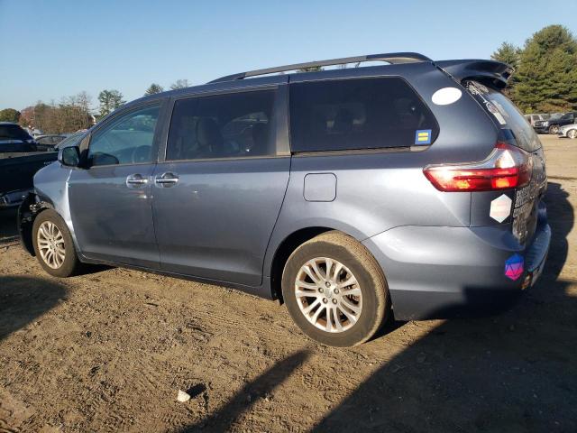 Photo 1 VIN: 5TDYZ3DC5HS854487 - TOYOTA SIENNA XLE 