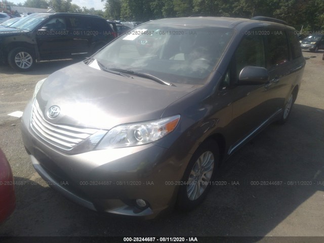 Photo 1 VIN: 5TDYZ3DC5HS866073 - TOYOTA SIENNA 