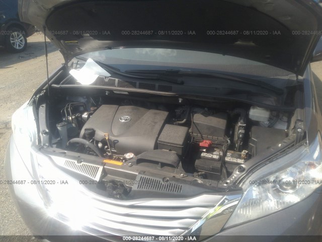 Photo 9 VIN: 5TDYZ3DC5HS866073 - TOYOTA SIENNA XLE 