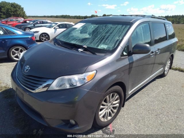 Photo 1 VIN: 5TDYZ3DC5HS870267 - TOYOTA SIENNA 