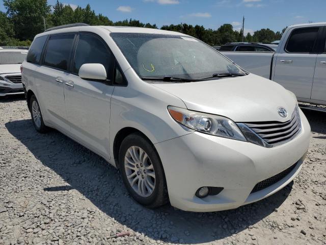 Photo 3 VIN: 5TDYZ3DC5HS880863 - TOYOTA SIENNA XLE 